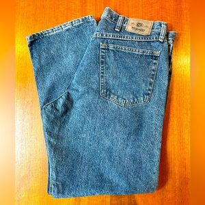 Wrangler Relaxed Fit Jeans 34 x 29 NWOT